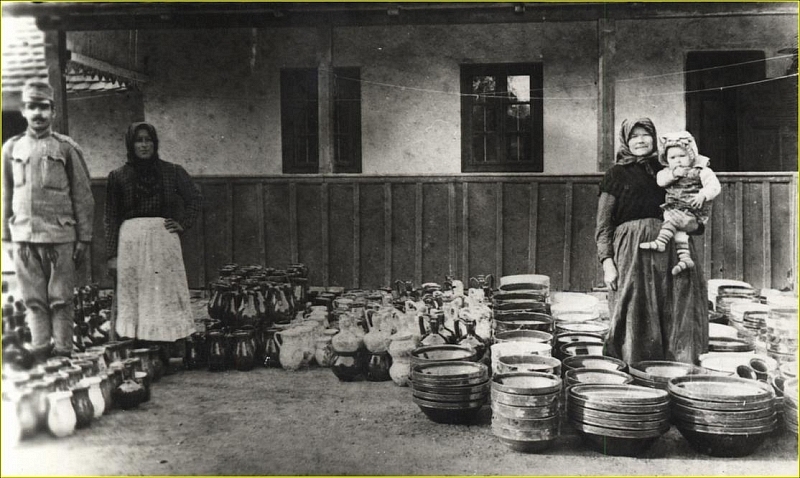 Fazekas család portája az 1910-es évek végén